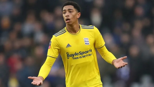 官方：孔蒂当选2025意足球盛典最佳教练，那不勒斯最佳俱乐部（官宣：孔蒂加冕2025意大利足球盛典年度最佳教练，那不勒斯当选最佳俱乐部）