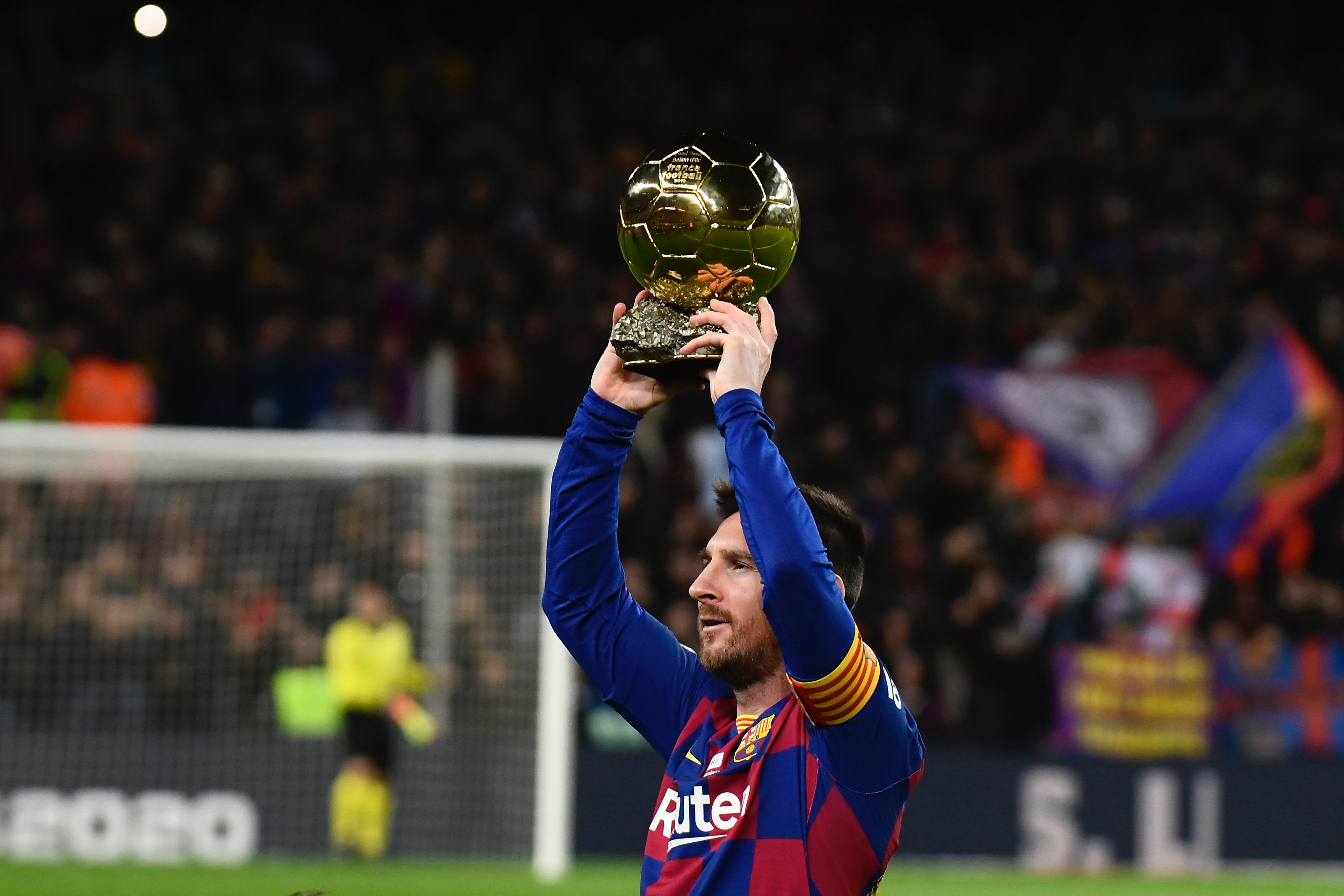 本世纪德甲戴帽次数前十：莱万领跑凯恩第三（本世纪德甲帽子戏法次数TOP10：莱万居首，凯恩第三）