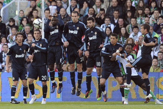 凯恩回应与巴萨传闻：我没和任何人接触，现在在拜仁很开心